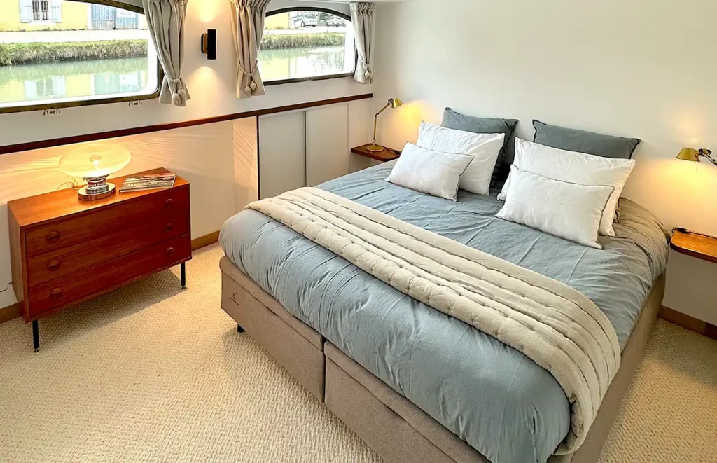 Barge Johanna Canal du Midi Cabin