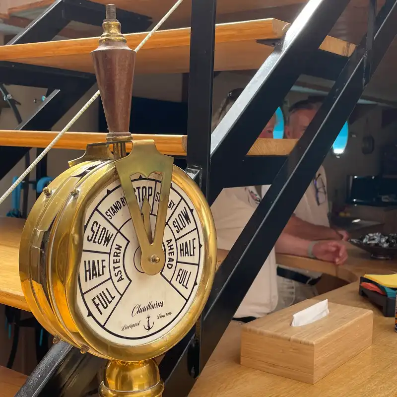 Barge Magnolia Salon Burgundy