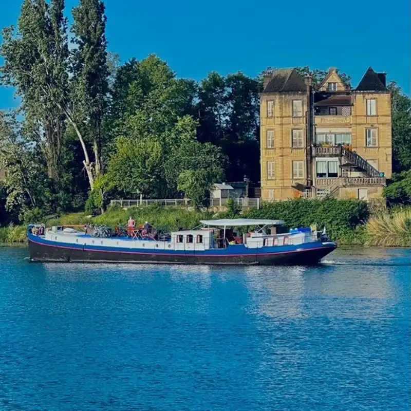 Barge La Vie en Rose Burgundy Cruising