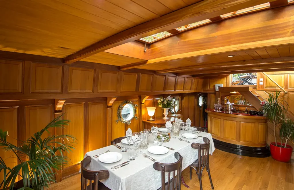 Barge Tango Salon Bordeaux