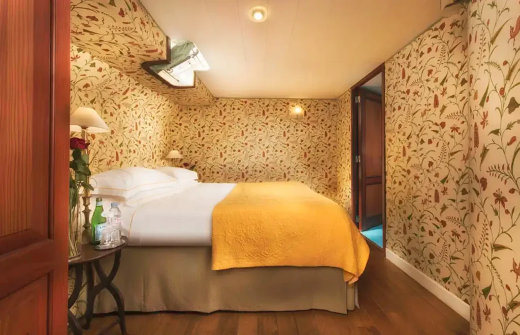 Roi Soleil Cabin Canal du Midi