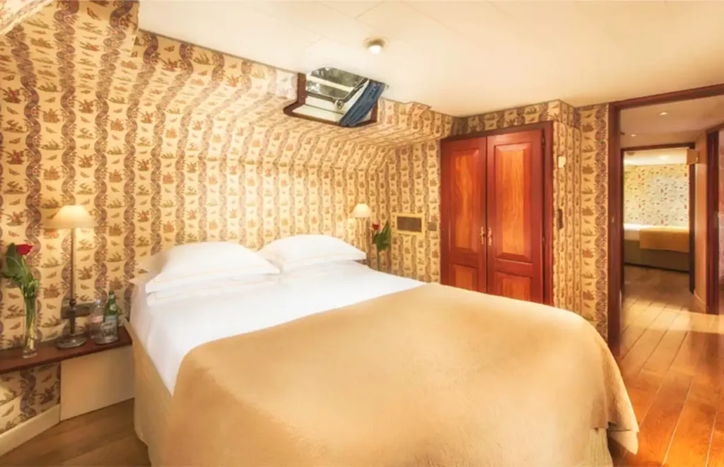 Roi Soleil Queen Cabin Canal du Midi